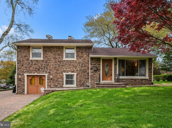 117 Delwhit Dr, Feasterville Trevose, PA 19053