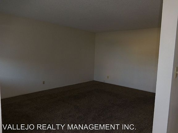 5th image of 143 Maher Ct