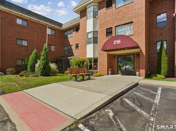 216 Quinnipiac Avenue #210, North Haven, CT 06473