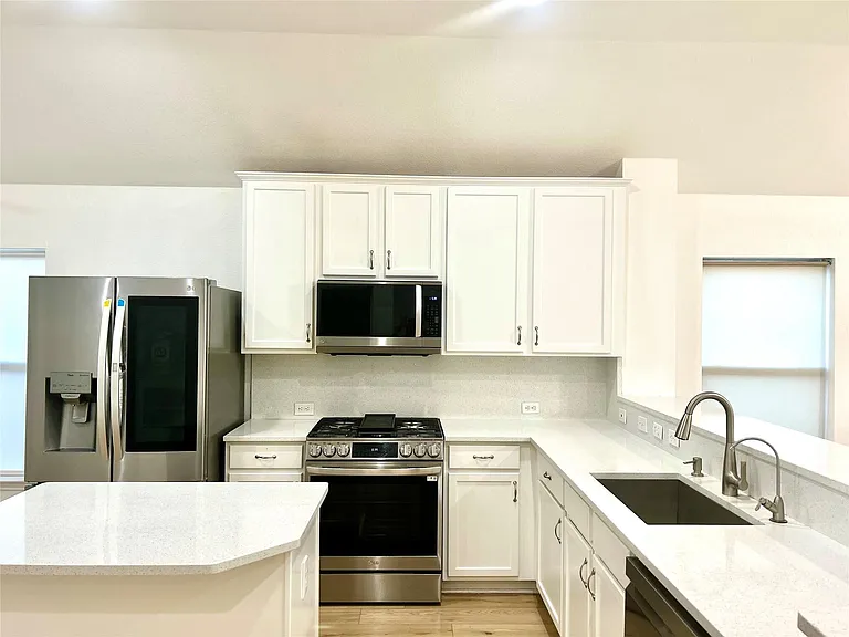 7106 Marble Springs Dr — Photo 8