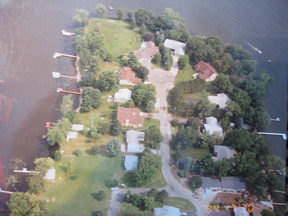 4th image of 514 Lake Wis Dr