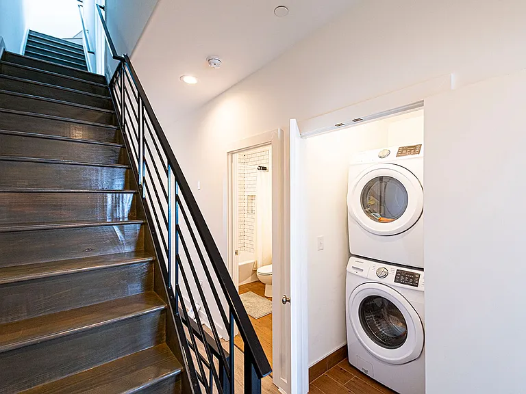 2137 Cross St — Photo 14