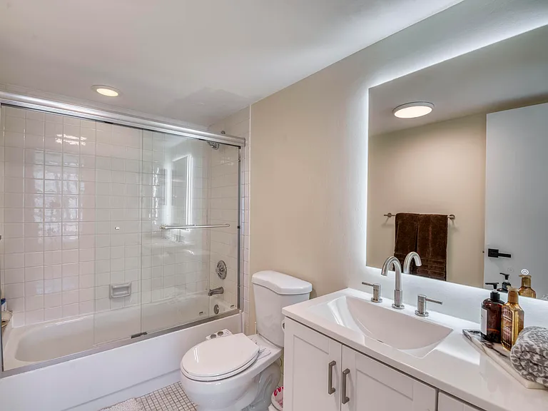 525 N Ocean Blvd #1215 — Photo 12