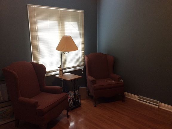 3rd image of 8220 W 126th Pl