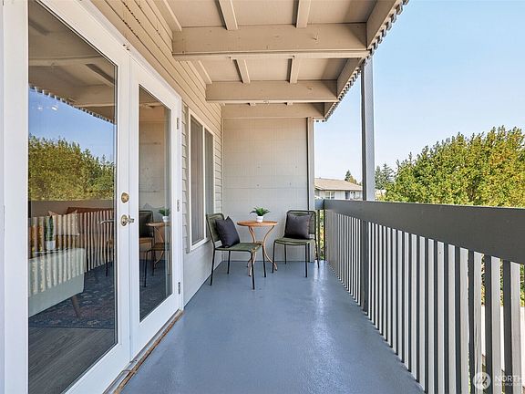 4th image of 7064 35th Avenue NE #23