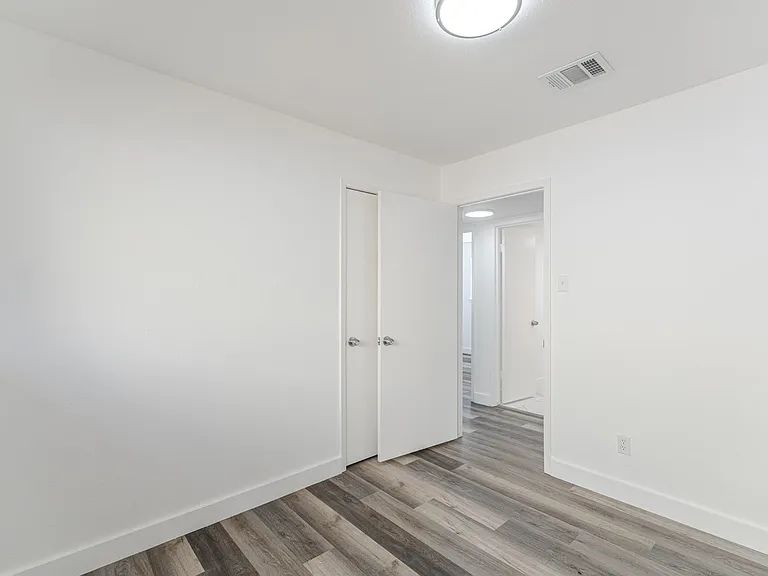10126 Pine Moss Dr — Photo 24