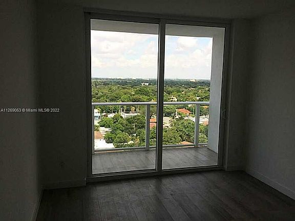 3rd image of 4250 Biscayne Blvd APT 1414