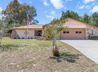 8830 N Amboy Dr, Citrus Springs, FL 34433
