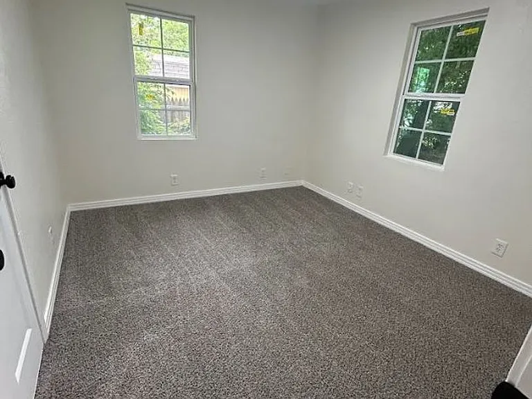 4301 N Wall St — Photo 3
