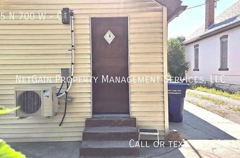 155 N 700 W #C — Photo 8