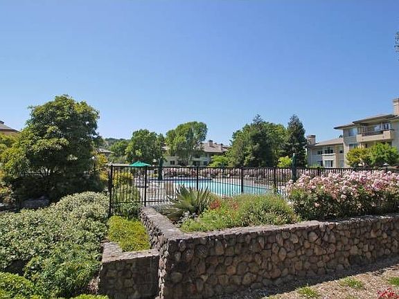 Community Pool and Spa