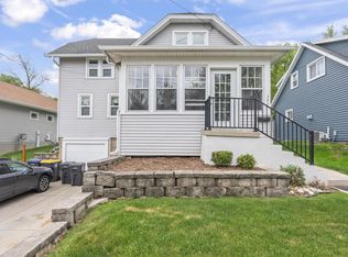 340 Park Ave #342, Pewaukee, WI 53072