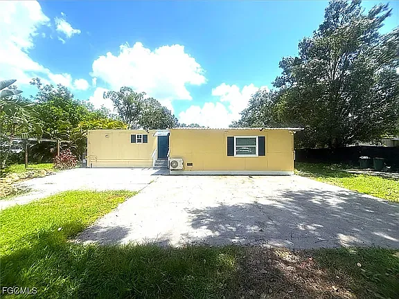 8239 Suncoast Dr — Photo 3