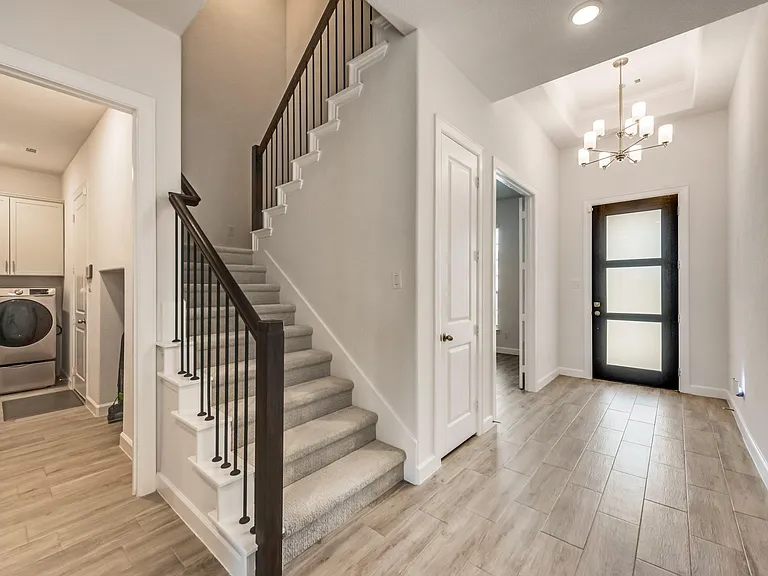 1729 Amarone Ln — Photo 2