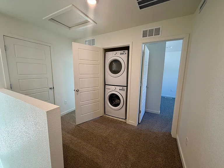 3913 Net St — Photo 8