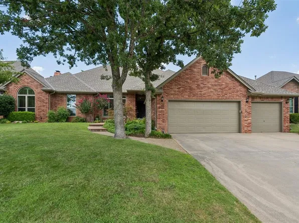 1724 Boomer Trl, Edmond, OK 73034