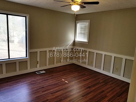 3rd image of 808 Hemingway Rd