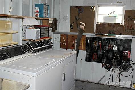 LAUNDRY/SHED