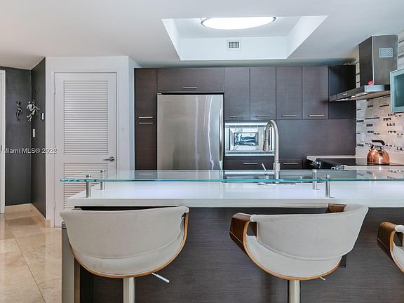 5th image of 150 Sunny Isles Blvd Unit 901