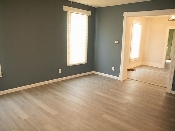 3rd image of 1706 W 3rd St