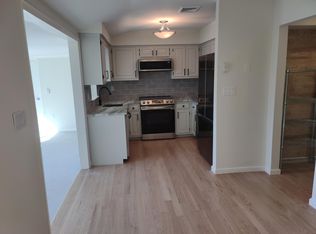 50B Cheshire Sq #50B, Little Silver, NJ 07739