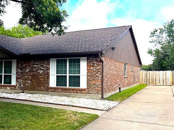 2nd image of 3311 Purslane Dr