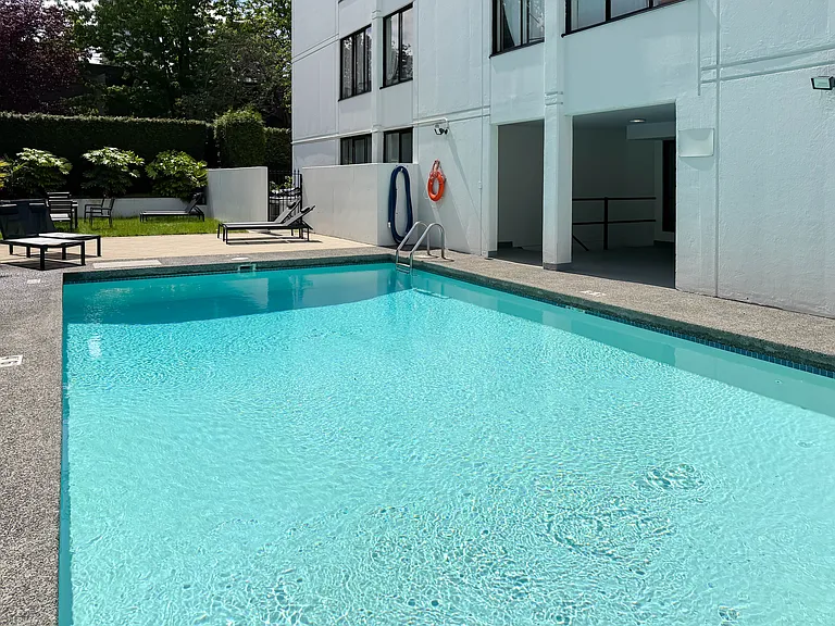 1755 Haro St #306 — Photo 7