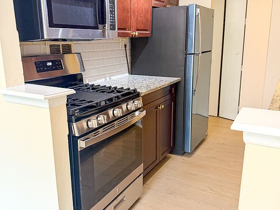 5th image of 27 Northill St APT 2F