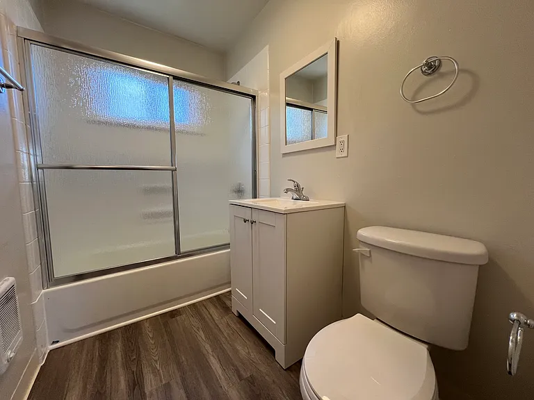 Mosaic Apartments — Photo 12