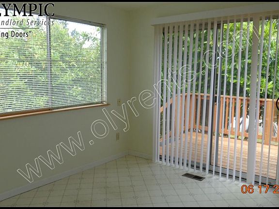 4th image of 3815 S 19th St #A