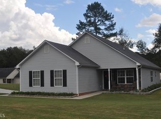 1061 Navaho Trl, Monroe, GA 30655