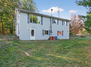 543 James Wilson Rd, South Frontenac, ON K0H 1W0