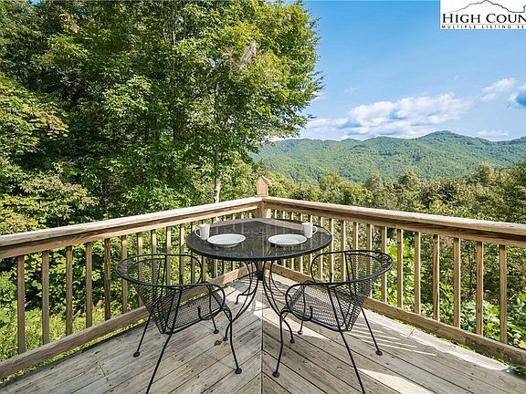 2nd image of 1130 Willow Mountain Drive