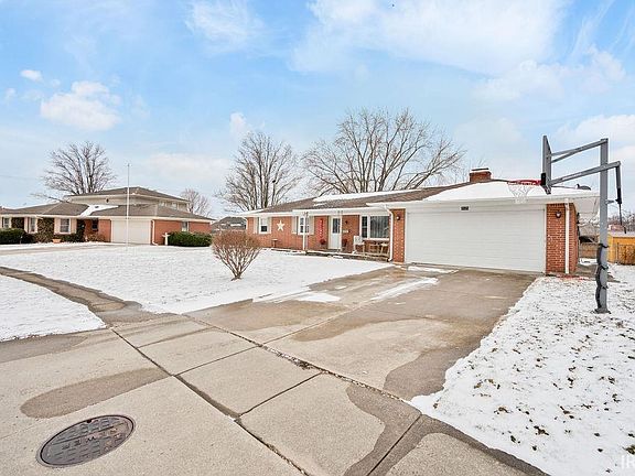 2nd image of 2025 Alton Dr