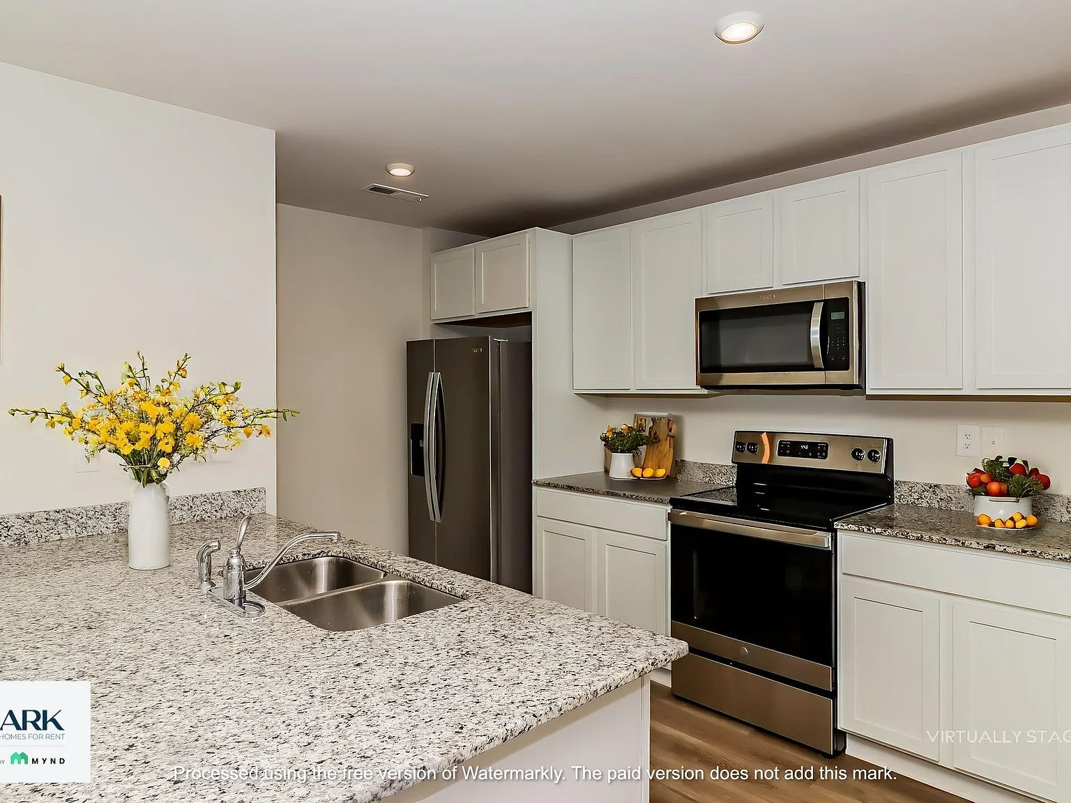 3 bed, 3.0 bath, 1521 sqft, $1,924 — Photo 4