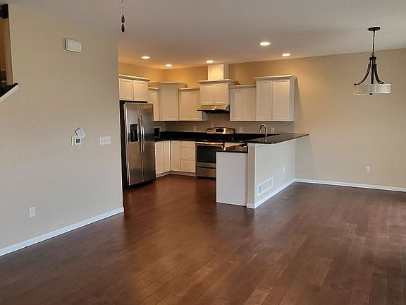 2nd image of 427 Cameron Way