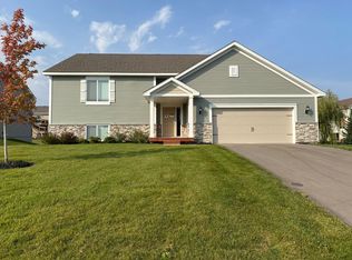 228 Cottonwood St NE, Lonsdale, MN 55046
