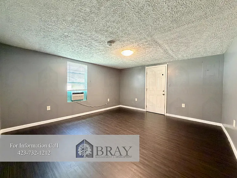 801 E Sullivan St — Photo 6