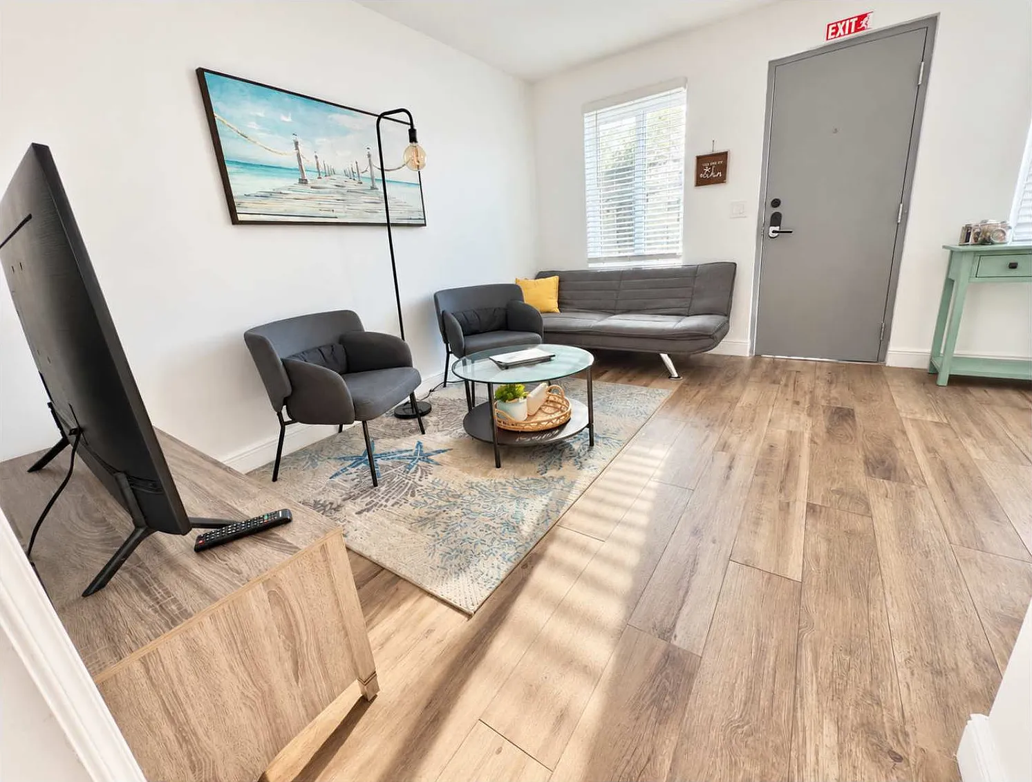 1 bed, 1.0 bath, 592 sqft, $2,436 — Photo 4