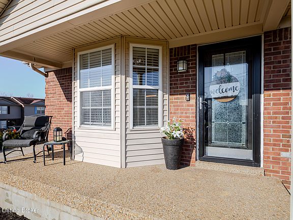 2nd image of 168 Hare Ln