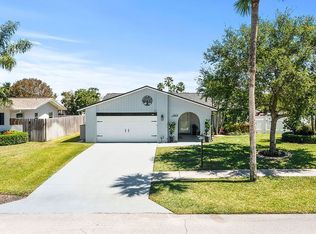 9674 Dogwood Ave, Palm Beach Gardens, FL 33410
