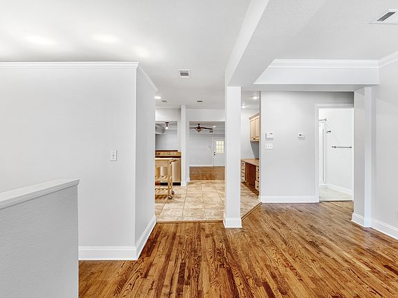Entryway to open floorplan
