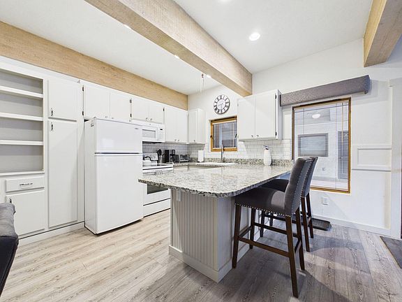 2nd image of 351 S 2nd Ave #602