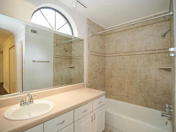 3rd image of 1861 Montclair Dr #1856-C