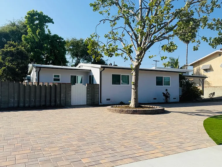 13411 Wingo St — Photo 2
