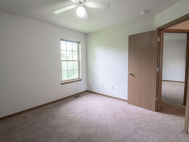 2119 Ballenger Ln — Photo 26