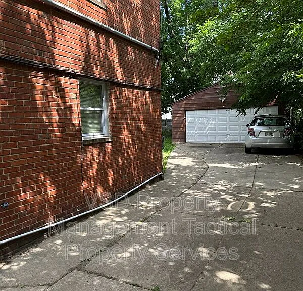 20131 Crystal Ave #UP — Photo 3