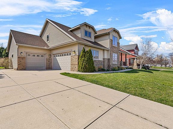 4th image of 2589 Placid St