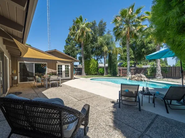 447 California St, Ripon, CA 95366