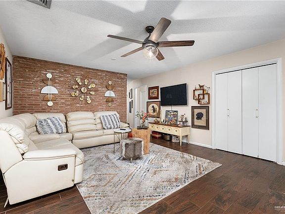 2nd image of 2213 Highland Ave